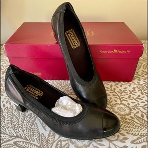 Munro Odette Heel NWT